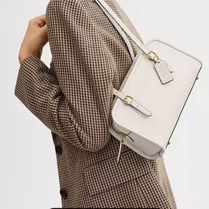 Coach Swing Zip Bag in Chalk